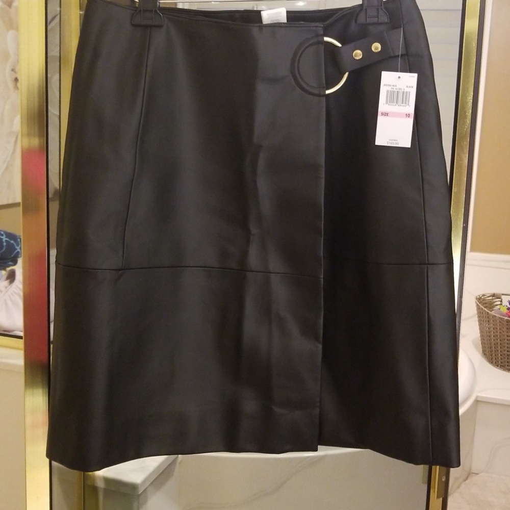 Stylish NWT Michael Kors faux leather skirt, sz 10
